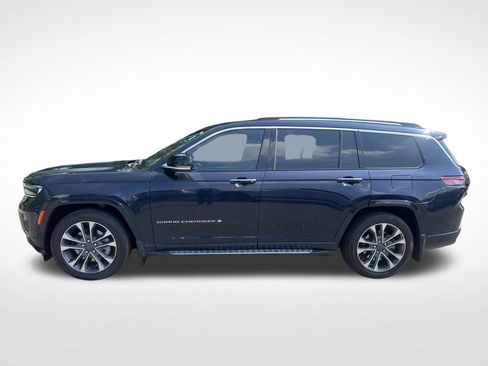 Used 2023 Jeep Grand Cherokee L Overland w/ MOPAR Finishing Package AWD/4WD image 2