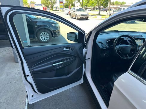 Used 2017 Ford Escape Titanium w/ Equipment Group 301A AWD/4WD image 6