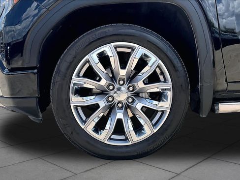 Used 2024 GMC Sierra 1500 Denali w/ Denali Reserve Package RWD image 11