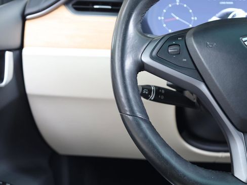 Used 2019 Tesla Model X Long Range AWD/4WD image 32