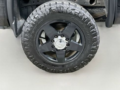 Used 2016 GMC Sierra 2500 Denali w/ Duramax Plus Package AWD/4WD image 24