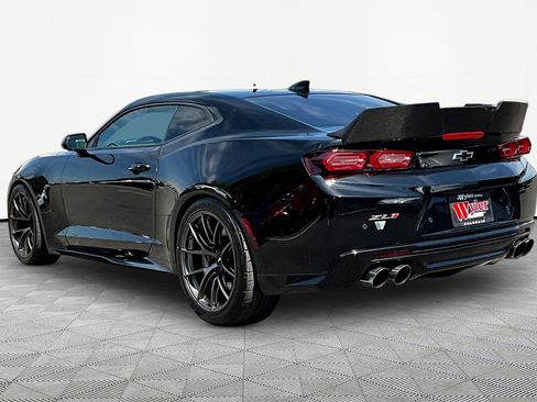 Used 2017 Chevrolet Camaro ZL1 image 4