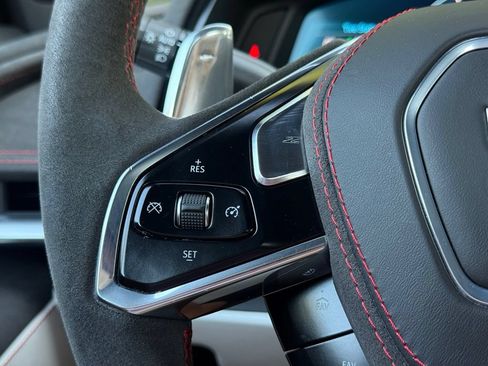 Used 2023 Chevrolet Corvette Stingray Premium Conv w/ Z51 Performance Package RWD image 19