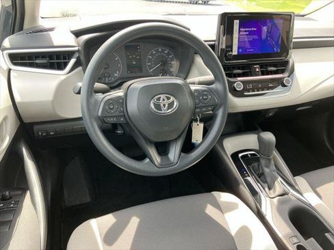Certified 2025 Toyota Corolla LE FWD image 14