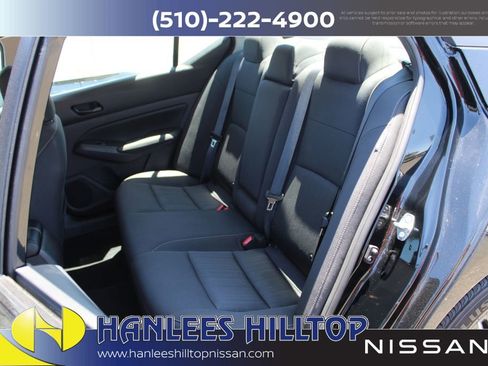 Used 2025 Nissan Altima 2.5 SV FWD image 14