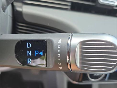 Used 2024 Hyundai Ioniq 5 SE RWD image 16