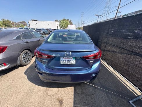 Used 2018 MAZDA MAZDA3 Touring FWD image 7