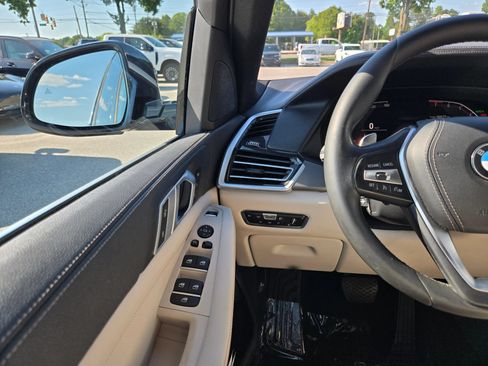 Used 2019 BMW X5 xDrive40i w/ Premium Package 2 AWD/4WD image 14