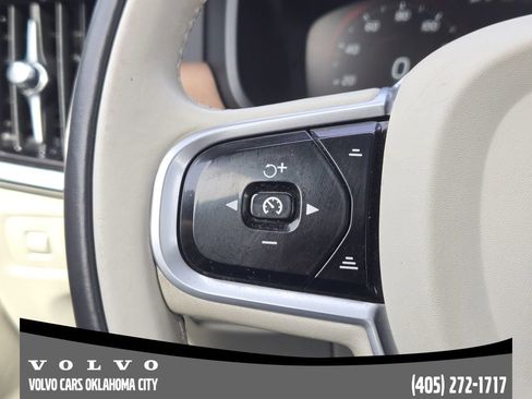 Used 2017 Volvo S90 T6 Inscription w/ Vision Package image 27