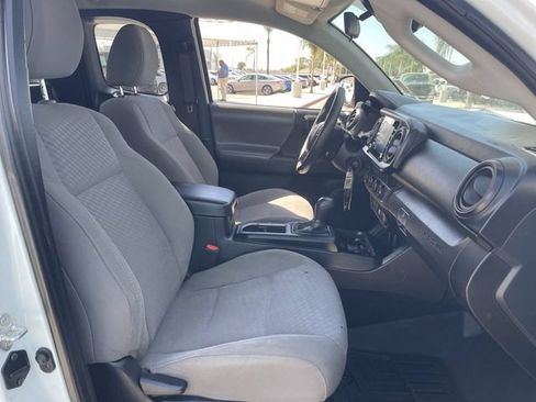 Used 2022 Toyota Tacoma SR AWD/4WD image 25
