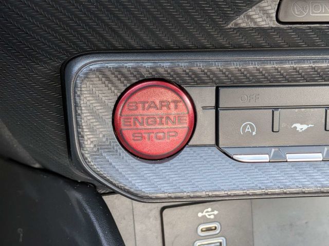 Used 2025 Ford Mustang Coupe RWD image 30