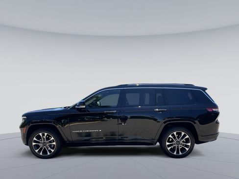 Used 2023 Jeep Grand Cherokee L Overland w/ Luxury Tech Group IV AWD/4WD image 6