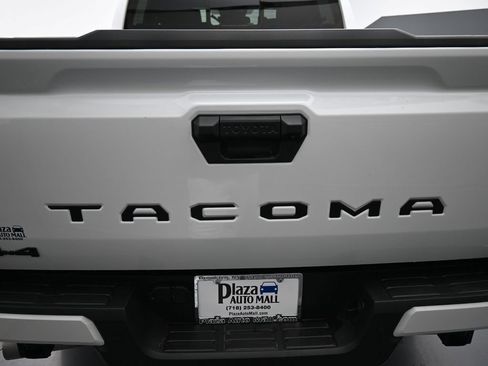 New 2024 Toyota Tacoma TRD Sport w/ TRD Sport Upgrade Package AWD/4WD image 21