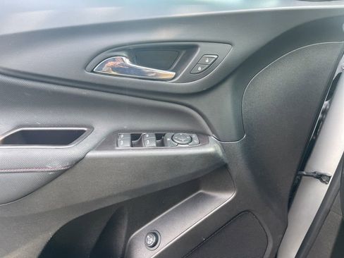 Used 2022 Chevrolet Equinox RS image 14
