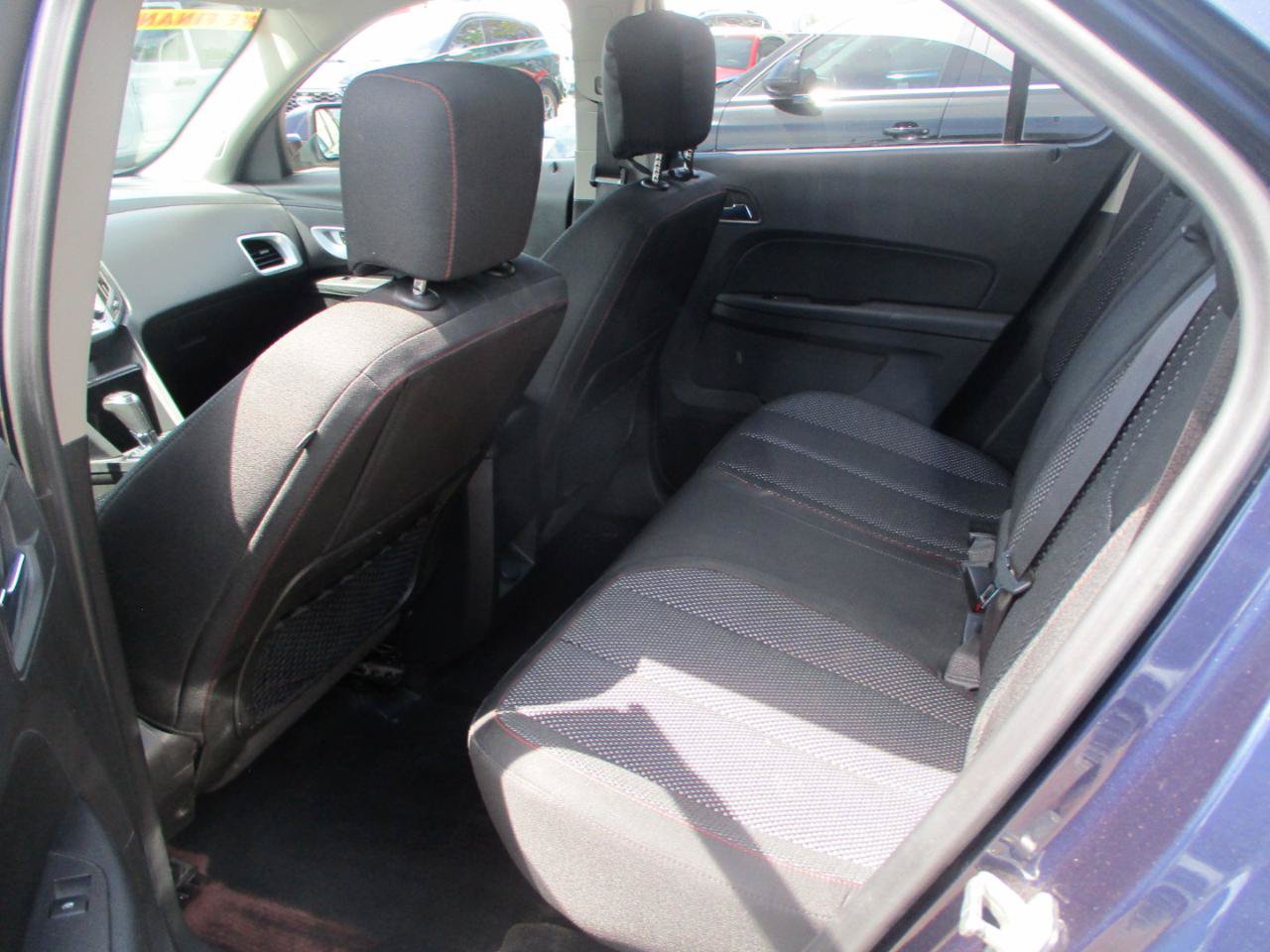 Used 2017 Chevrolet Equinox LT w/ Convenience Package FWD image 9