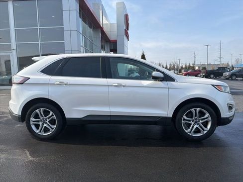 Used 2018 Ford Edge Titanium w/ Equipment Group 302A image 8