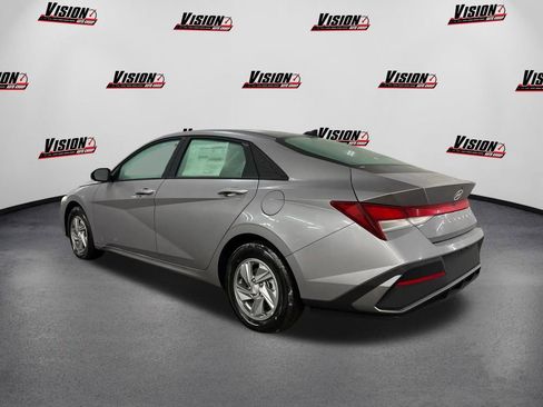 New 2026 Hyundai Elantra SE image 7