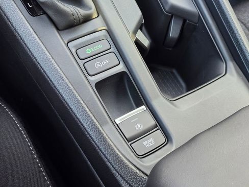 Certified 2025 Honda Accord SE image 21