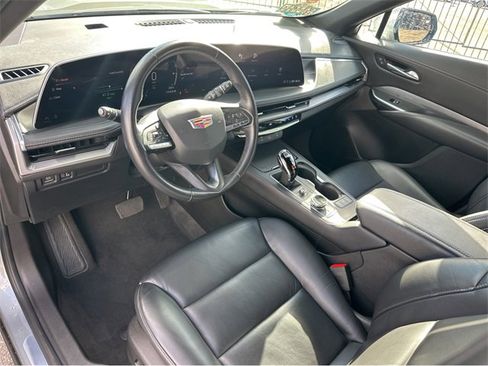 Certified 2024 Cadillac XT4 Premium Luxury image 27