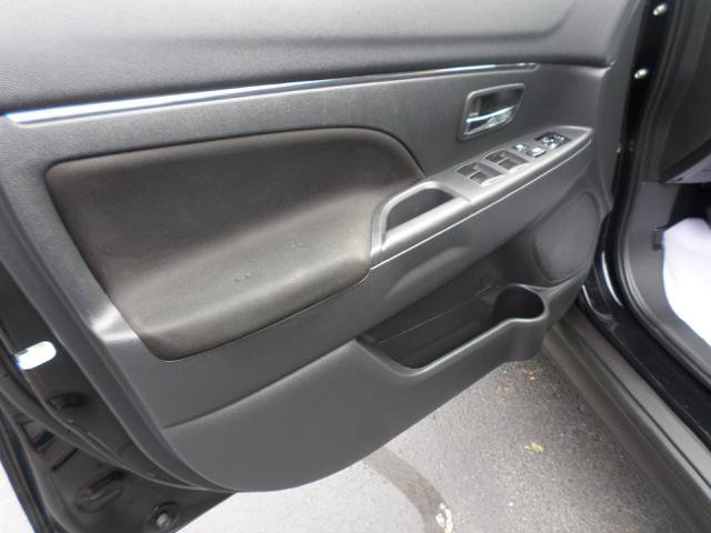 Used 2024 Mitsubishi Outlander Sport ES AWD/4WD image 33