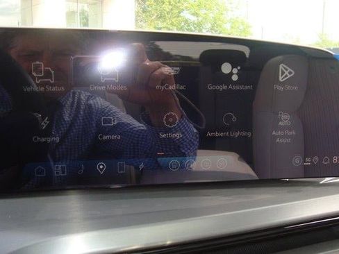 New 2026 Cadillac Vistiq Sport image 16
