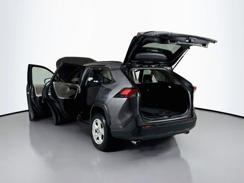 Used 2021 Toyota RAV4 XLE w/ XLE Grade Weather Package AWD/4WD image 22