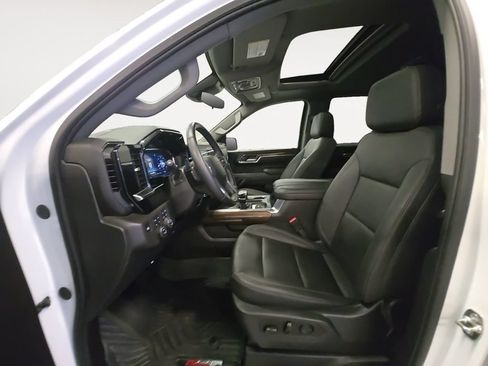 Used 2025 Chevrolet Silverado 1500 LT Trail Boss w/ LT Trail Boss Premium Package AWD/4WD image 16