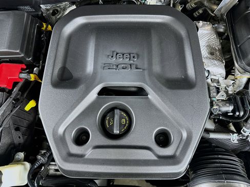 Used 2025 Jeep Wrangler Sahara w/ Safety Group AWD/4WD image 32