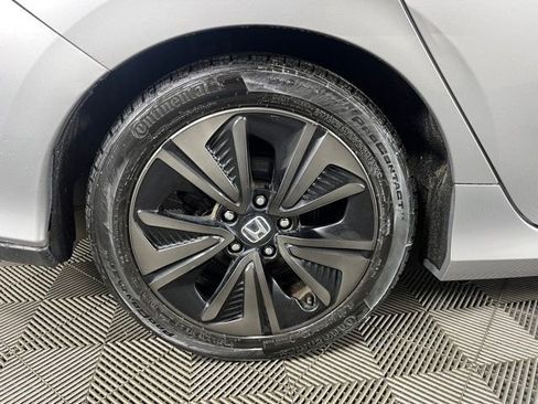 Used 2018 Honda Civic EX image 11