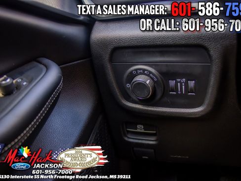 Used 2024 Jeep Grand Cherokee L Laredo AWD/4WD image 19