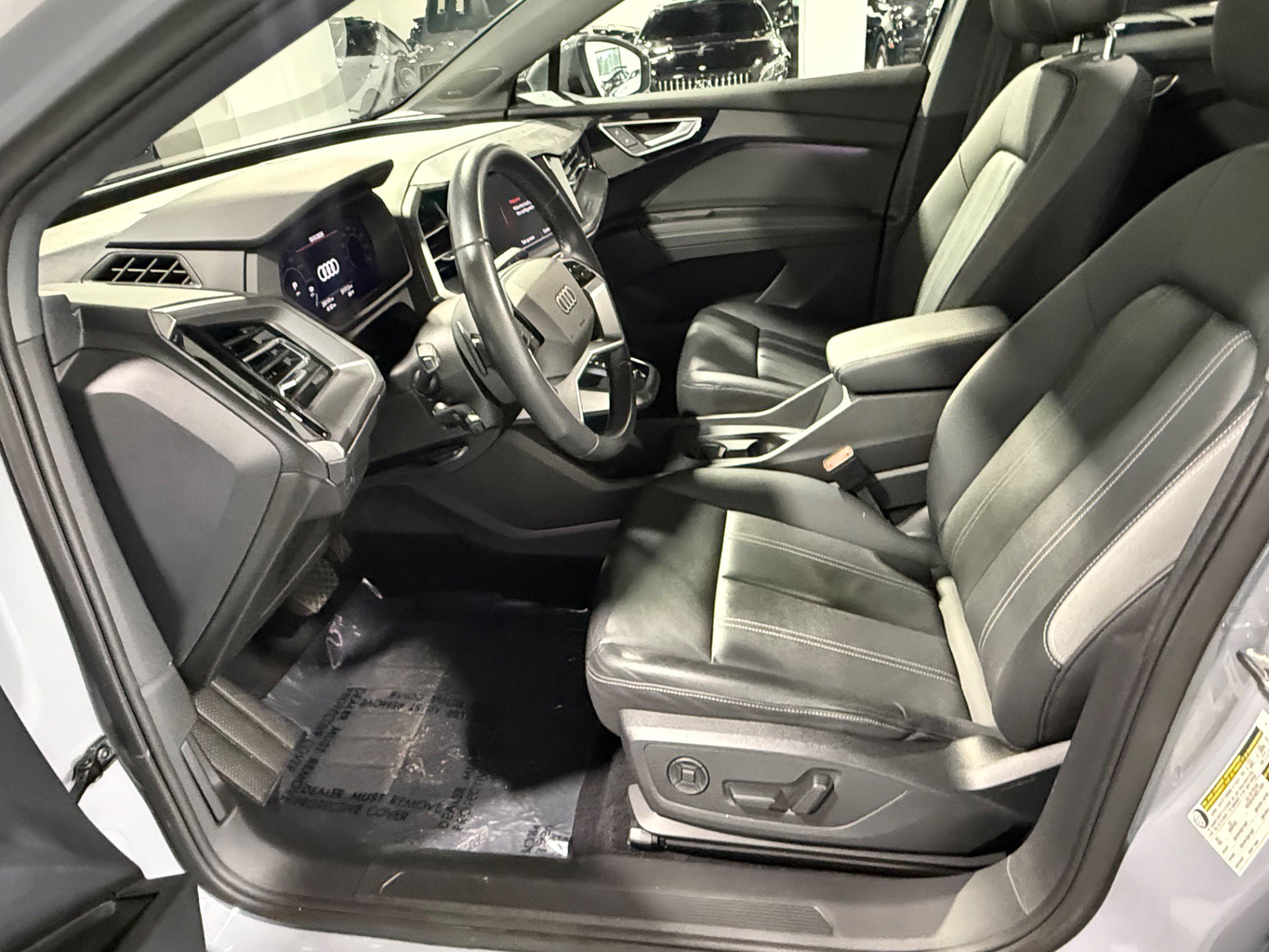 Used 2023 Audi Q4 e-tron Premium Plus w/ Premium Plus AWD/4WD image 24