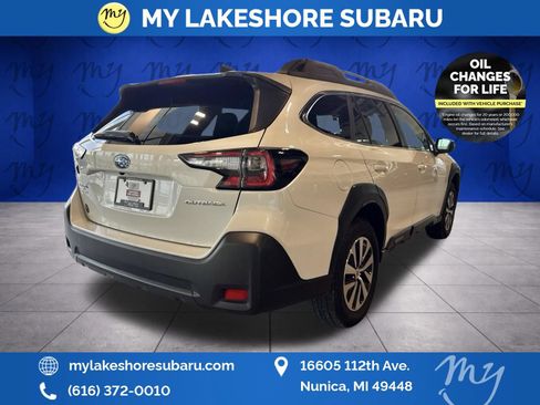Certified 2025 Subaru Outback Premium AWD/4WD image 11