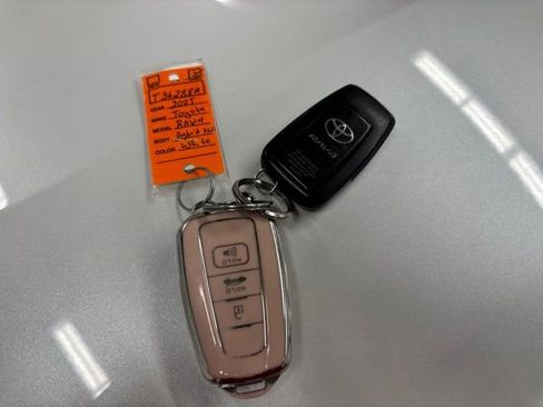 Used 2025 Toyota RAV4 XLE Premium AWD/4WD image 25