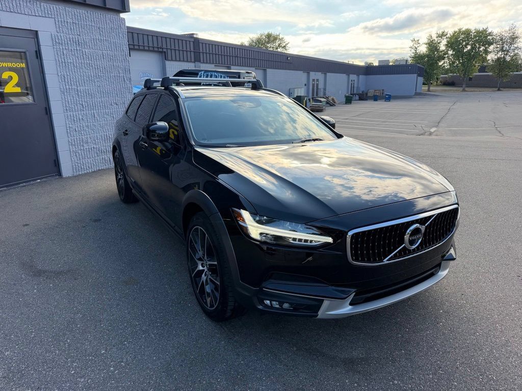 Used 2020 Volvo V90 T6 Cross Country w/ Protection Package Premier AWD/4WD image 6