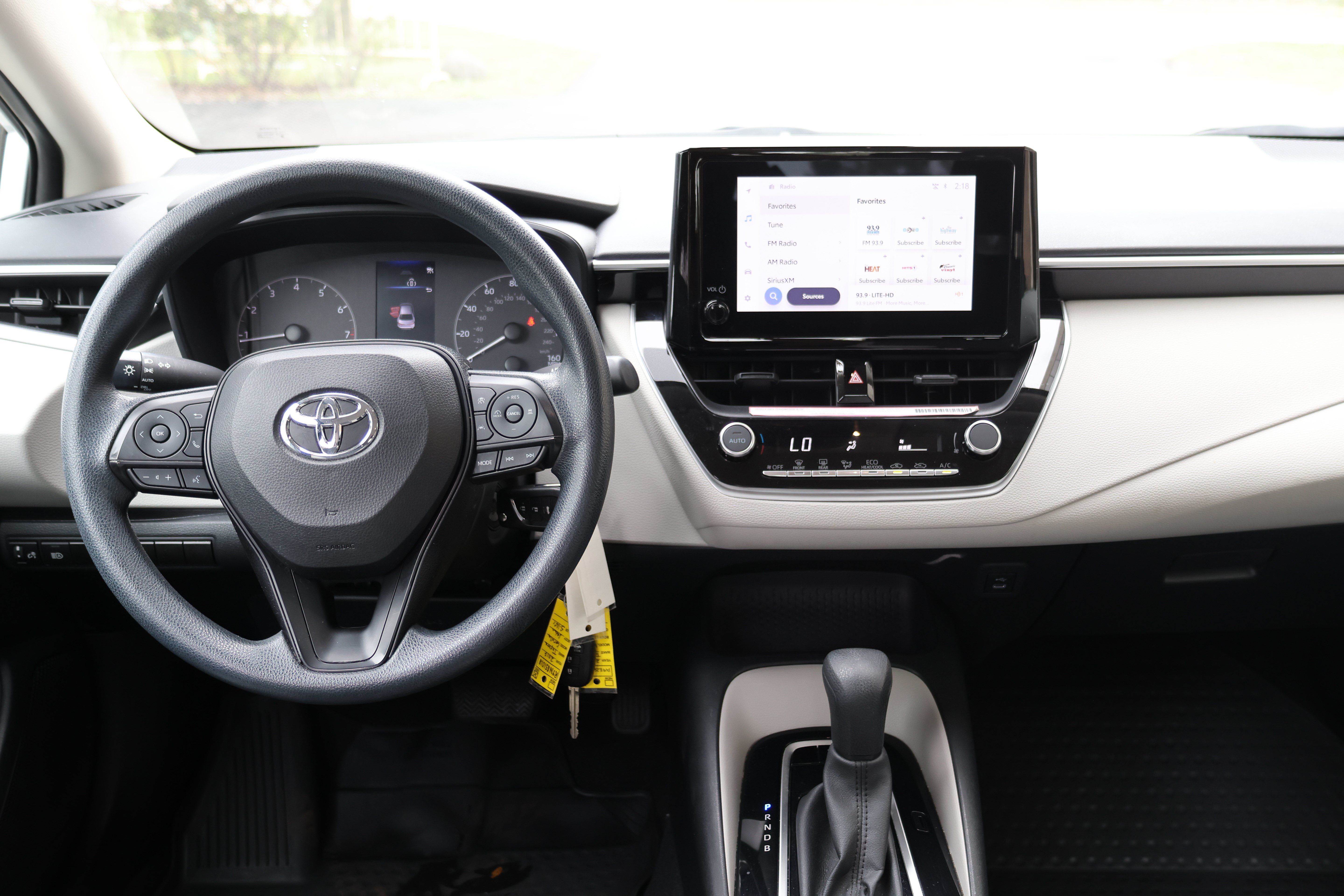 Certified 2024 Toyota Corolla LE FWD image 28