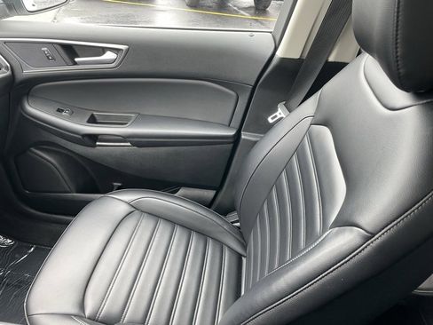 Used 2023 Ford Edge SEL image 19