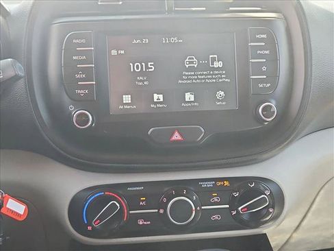 Used 2020 Kia Soul S FWD image 19