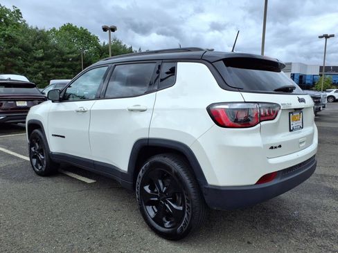 Used 2020 Jeep Compass Latitude image 4