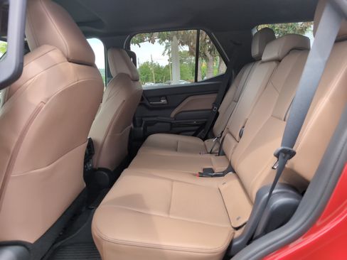 Certified 2026 Toyota 4Runner Limited AWD/4WD image 31