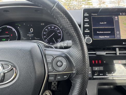 Used 2022 Toyota Avalon XSE image 23