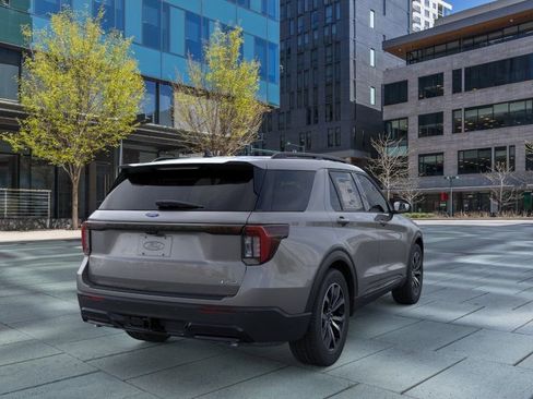 New 2026 Ford Explorer ST-Line AWD/4WD image 8