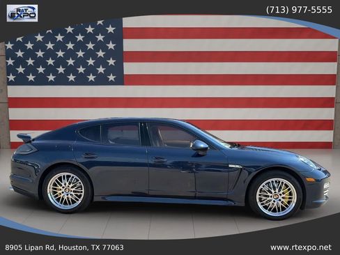 Used 2012 Porsche Panamera 4 image 11