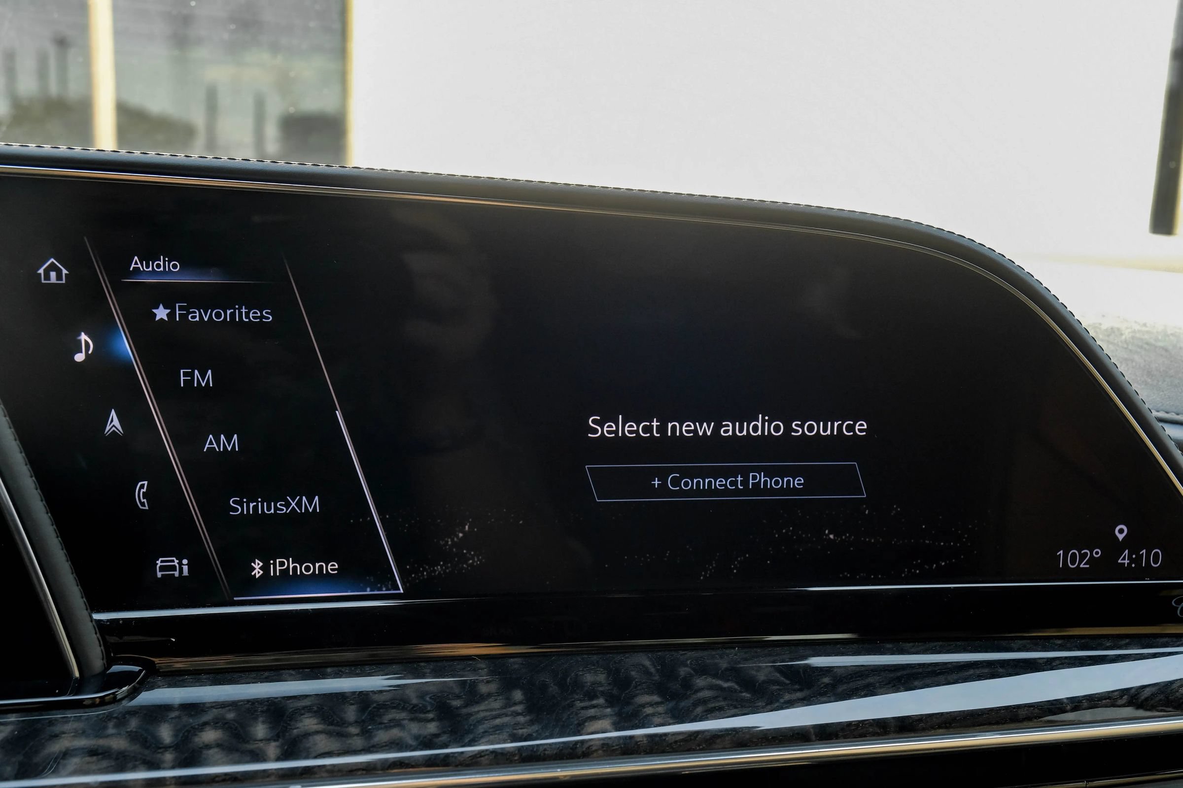 Used 2021 Cadillac Escalade Premium Luxury w/ Driver Assist Tech Package AWD/4WD image 33