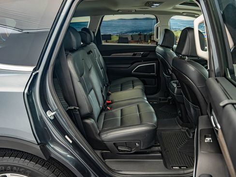 Used 2022 Kia Telluride EX w/ Towing Package AWD/4WD image 36