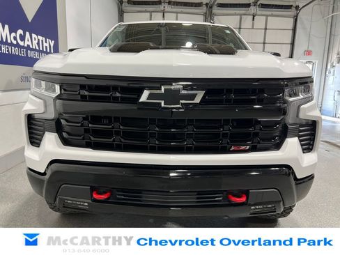 Used 2024 Chevrolet Silverado 1500 LT Trail Boss w/ Convenience Package II image 11
