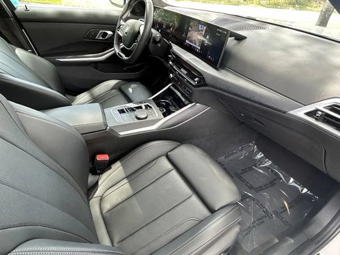 Used 2025 BMW 330i Sedan RWD image 31
