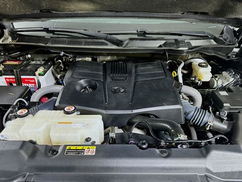 Used 2024 Toyota Tundra Limited w/ Power Package image 33