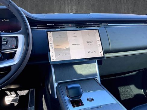 New 2026 Land Rover Range Rover SV image 6