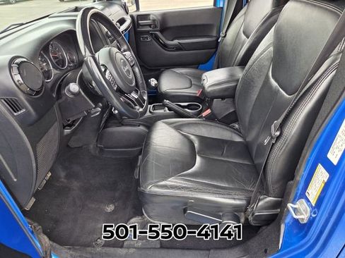 Used 2014 Jeep Wrangler Unlimited Sahara image 11