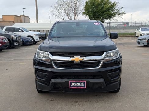 Used 2020 Chevrolet Colorado LT image 2